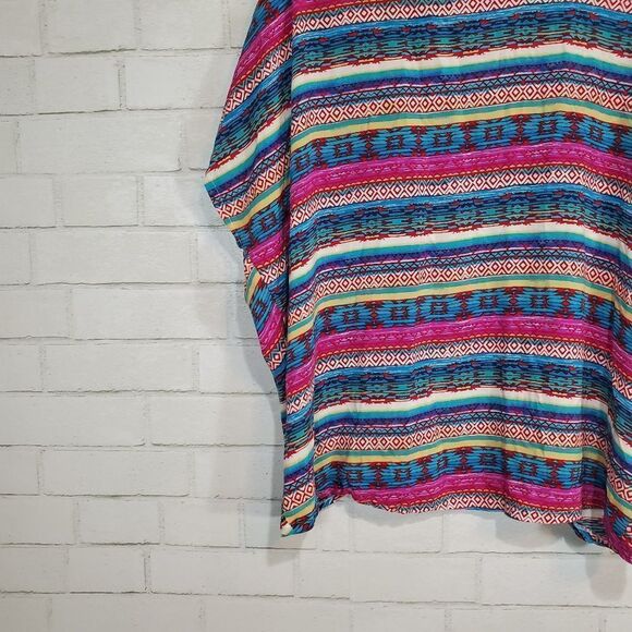 Luna Chix from Pacsun colorful kimono - Picture 4 of 12